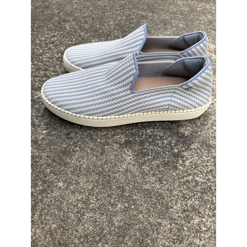Easy Spirit Presley Breathable Slip On Sneakers Womens 9.5 Blue Cream Comfort - Picture 3 of 10